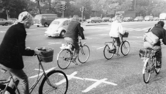 Στα τέλη της δεκαετίας του '60 στη Δανία είχαν 300 ποδηλάτες νεκρούς κάθε χρόνο. Το 2010 τα θύματα ήταν 19.